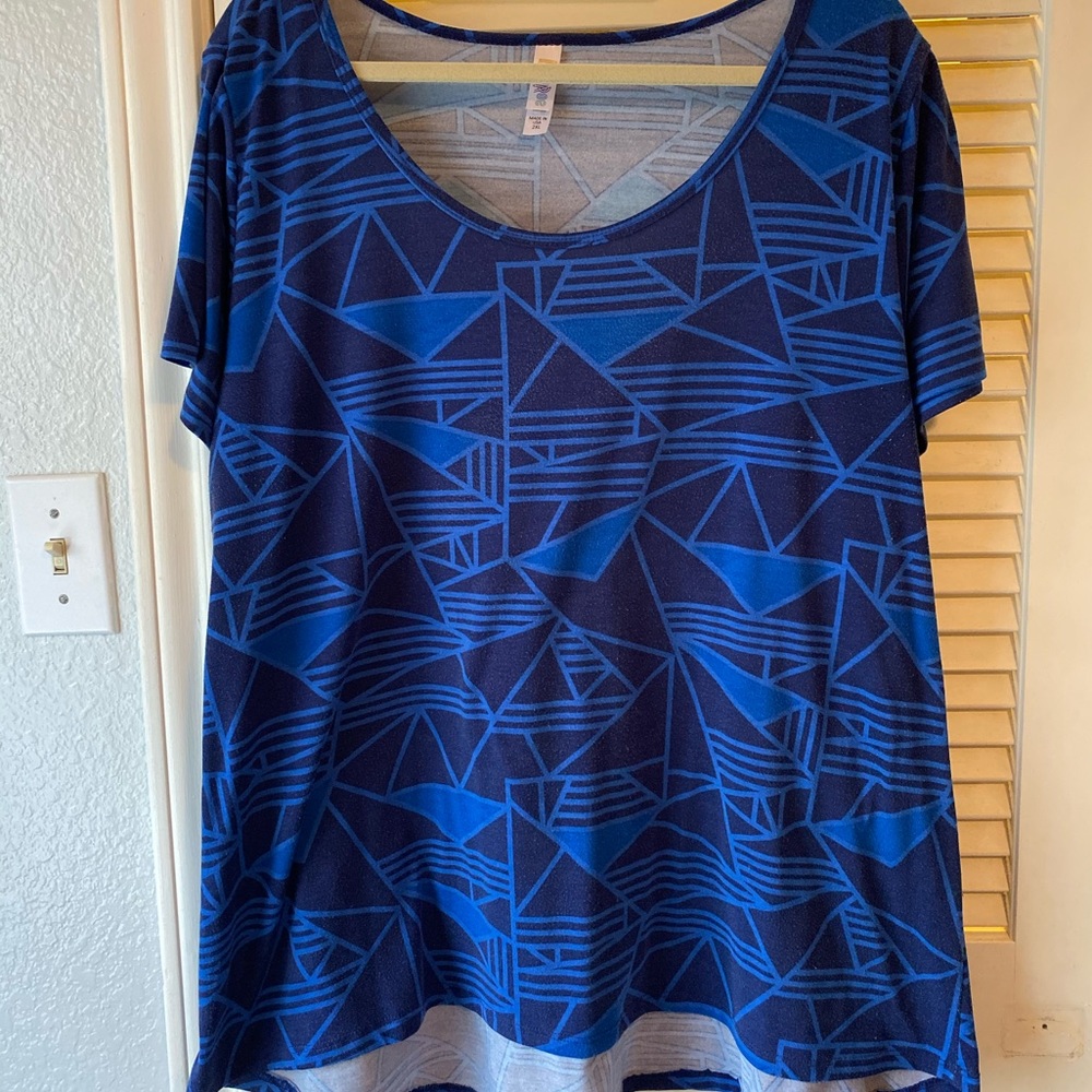 GUC LuLaRoe Classic T 2XL